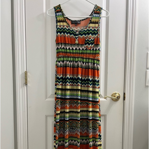 California Woman Maxi Dress Aztec size M - Picture 1 of 7